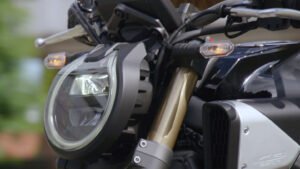 202508_CB650R_Galeria09