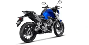 A nova CB 300F Twister impressionam pelo seu design moderno e robusto. Linhas pensadas para entregar estilo, garantindo uma presença marcante nas ruas. Confira na Kaito Motos.