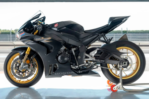 Concessionária Honda Kaito Motos Ivaiporã | Motos Honda 0 KM é na Honda Kaito Motos de Ivaiporã , conheça mais CBR 1000RR-R FIREBLADE SP 30 anos nunca passaram tão rápido.