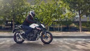 Nova Honda Hornet 500, novo design agressivo e moderno.