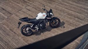 Nova Honda Hornet 500, novo design agressivo e moderno.