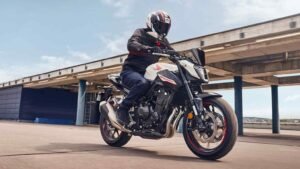 Nova Honda Hornet 500, novo design agressivo e moderno.