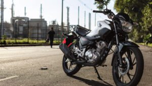 Domine a cidade com a nova CG 160 Cargo. Com um bagageiro homologado e suspensão reforçada. Encontre a sua na Kaito Motos!