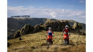 Moto Honda CRF 300F off-road em ação. Veja esse lançamento aqui na Kaito Motos!