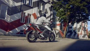 HORNET750_Galeria_09